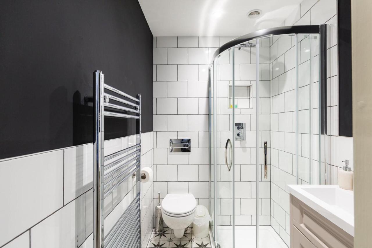 ラドストック The Fromeway Bed & Breakfast エクステリア 写真