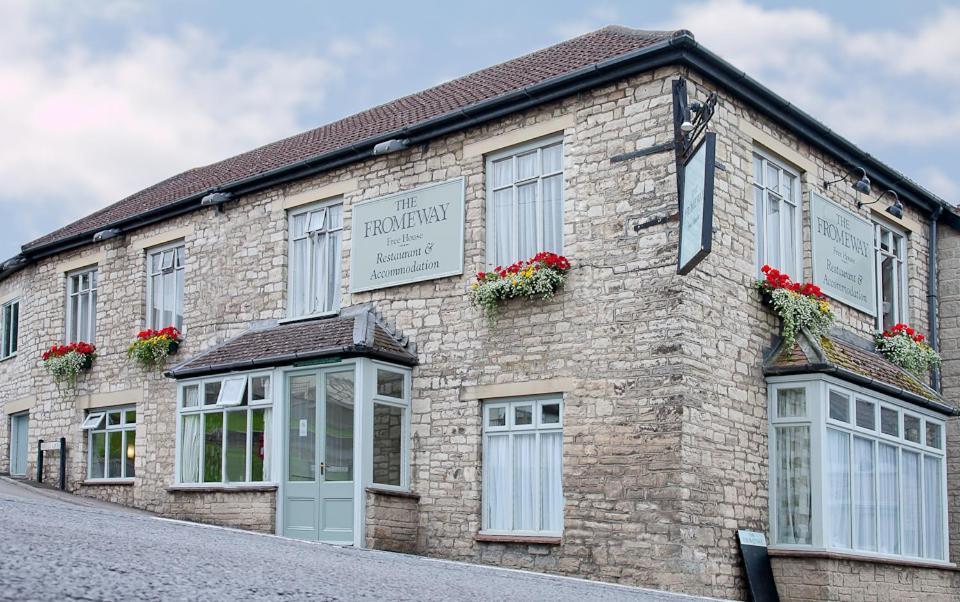 ラドストック The Fromeway Bed & Breakfast エクステリア 写真